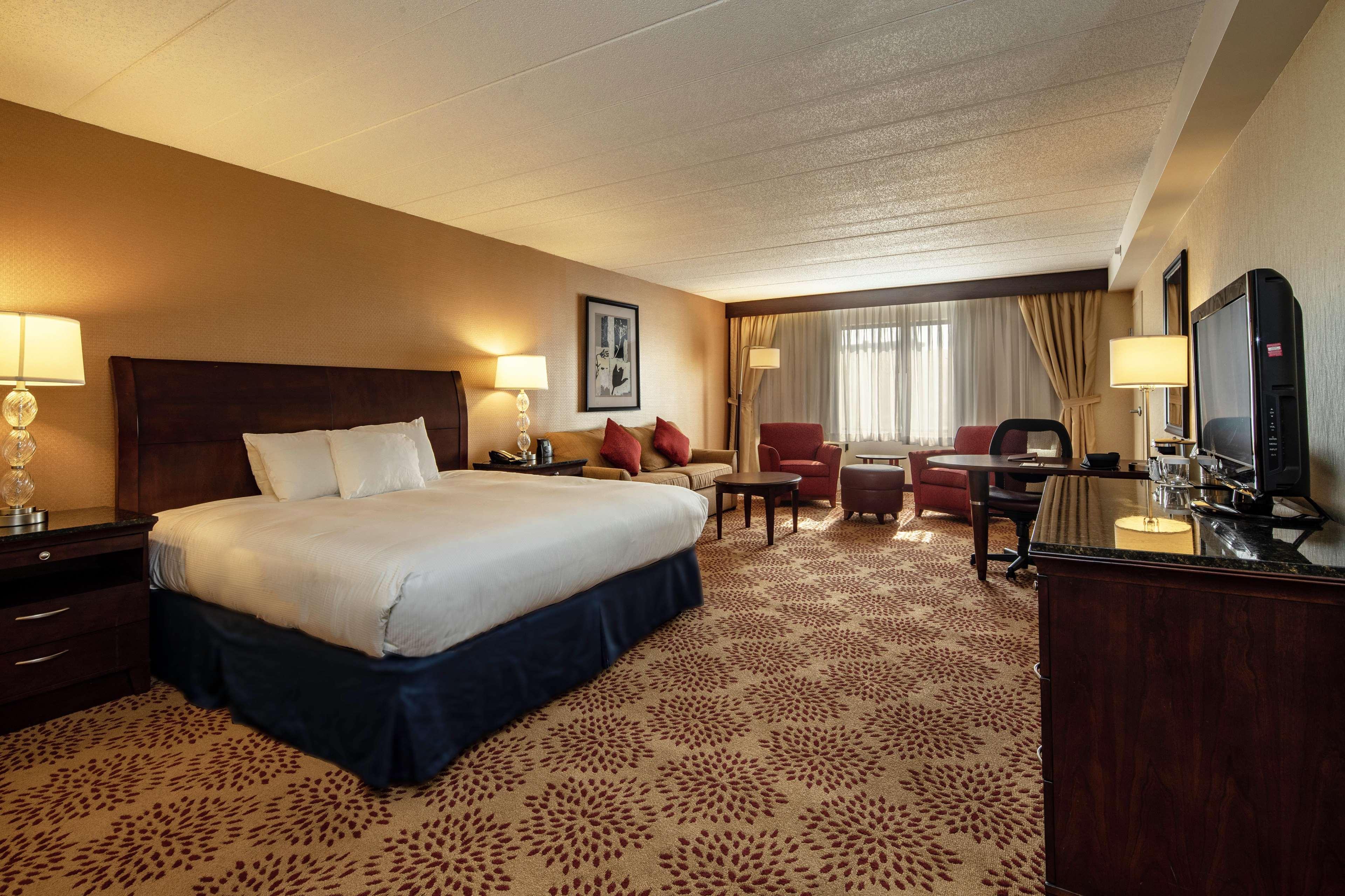 Doubletree By Hilton Pittsburgh Monroeville Convention Center Екстериор снимка