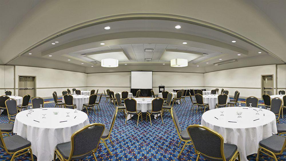 Doubletree By Hilton Pittsburgh Monroeville Convention Center Екстериор снимка
